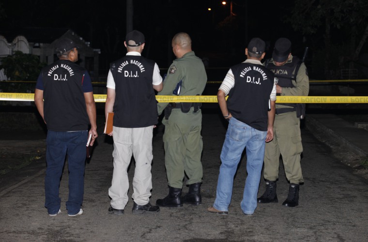 Asesinan a taxista en Pueblo Nuevo - Crítica