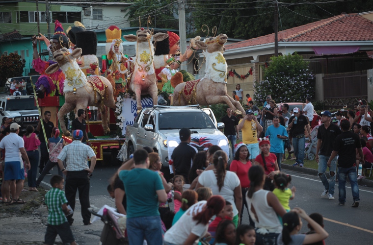 Desvío por desfile de Navidad en San Miguelito | Critica - Crítica